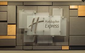 Holiday Inn Express Airport San Antonio